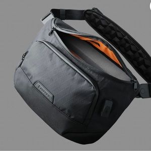 NWOT ALPAKA Bravo Sling Max Limited Edition Black (V2)